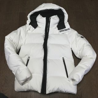 DESCENTE デサント　ハンガリー産　ホワイトグースダウン