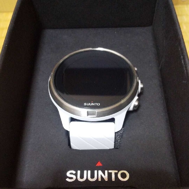 【新品｜保証あり】SUUNTO9　ホワイト　トレイルランニングスマートウォッチのサムネイル