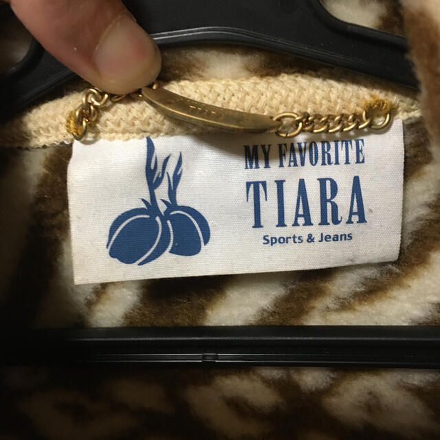 tiara(ティアラ)のtiara レディースのジャケット/アウター(トレンチコート)の商品写真