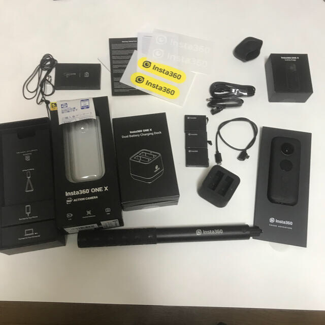 insta360 one x 本体、バッテリ3個、自撮り棒つき-