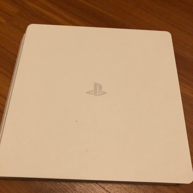 PlayStation4(プレイステーション4)のSONY PlayStation4 本体 CUH-2100AB02 エンタメ/ホビーのゲームソフト/ゲーム機本体(家庭用ゲーム機本体)の商品写真