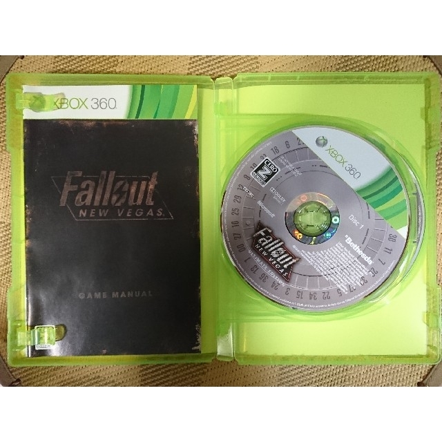 Xbox360(エックスボックス360)のFallout New Vegasフォールアウト ニューベガス アルティメット エンタメ/ホビーのゲームソフト/ゲーム機本体(家庭用ゲームソフト)の商品写真