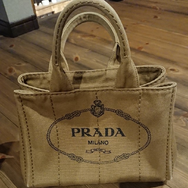 PRADA(プラダ)のプラダ カナパトート レディースのバッグ(トートバッグ)の商品写真