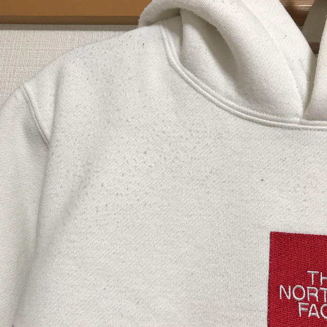 THE NORTH FACE(ザノースフェイス)のノースフェイス パーカー　ボックスロゴ レディースのトップス(パーカー)の商品写真