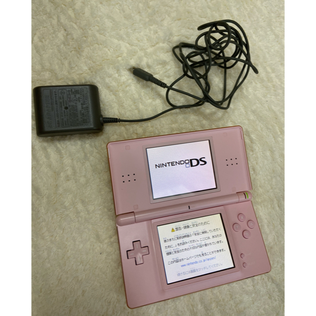 ニンテンドーDS(ニンテンドーDS)の任天堂DS lite ピンク エンタメ/ホビーのゲームソフト/ゲーム機本体(携帯用ゲーム機本体)の商品写真