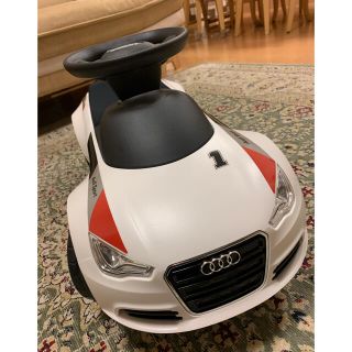 アウディ(AUDI)の【トニートニー様専用】★新品★アウディ　Audi  子供用車　乗物玩具　(電車のおもちゃ/車)