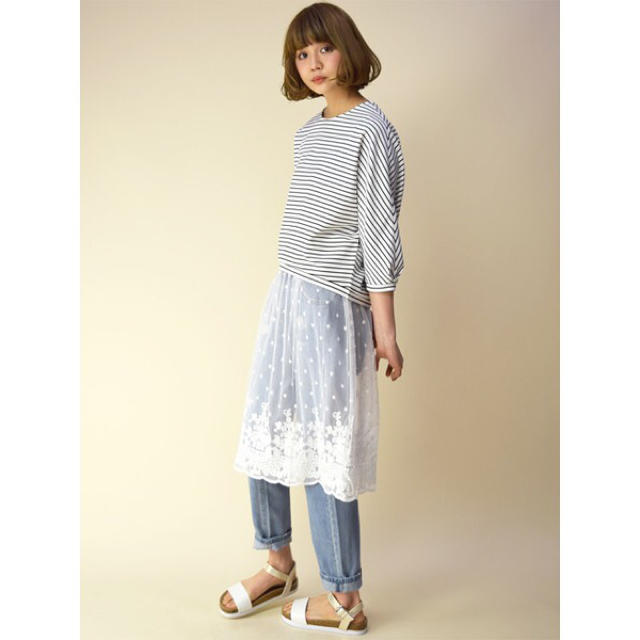 w closet(ダブルクローゼット)の刺繍入りチュールスカート レディースのスカート(ひざ丈スカート)の商品写真