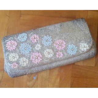 サンタモニカ(Santa Monica)の花柄ビーズミニクラッチバック♡ビーズ刺繍(クラッチバッグ)