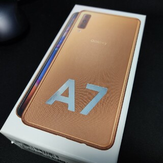 ギャラクシー(Galaxy)のGalaxy A7 Gold ほぼ新品(スマートフォン本体)