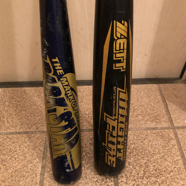 ZETT(ゼット)の少年野球用金属バット２本 スポーツ/アウトドアの野球(バット)の商品写真