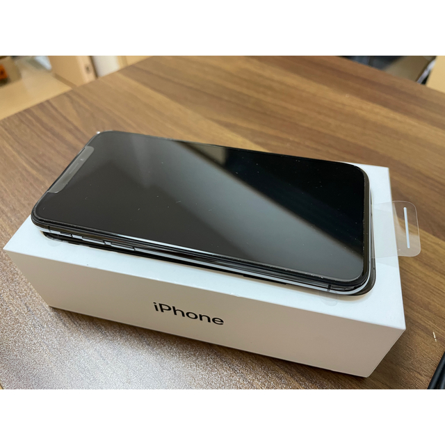 iPhone(アイフォーン)の最終値下げ！iPhone XS 256GB スペースグレイ 未使用 SIMフリー スマホ/家電/カメラのスマートフォン/携帯電話(スマートフォン本体)の商品写真