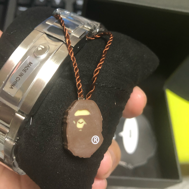 A BATHING APE(アベイシングエイプ)のBAPEX HULK TYPE 1 メンズの時計(腕時計(アナログ))の商品写真