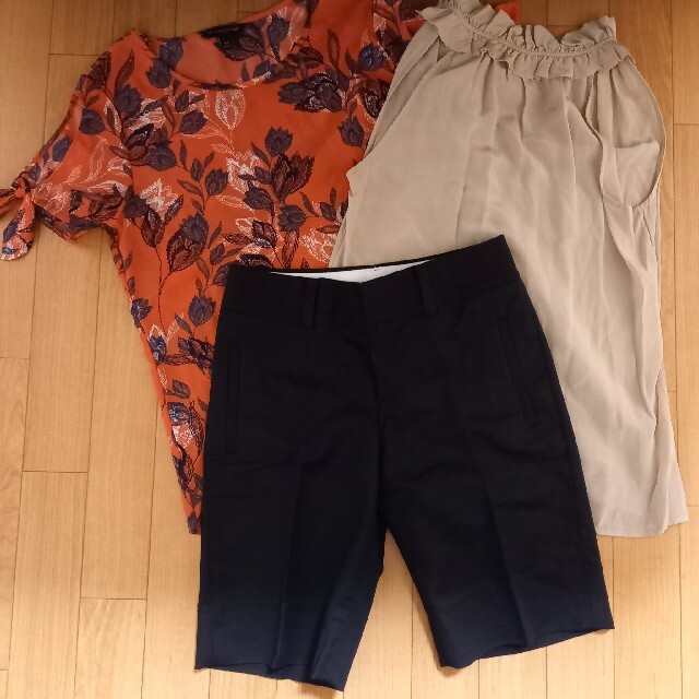 Banana Republic(バナナリパブリック)のBanana Republic　夏用トップス&ショートパンツ レディースのトップス(カットソー(半袖/袖なし))の商品写真