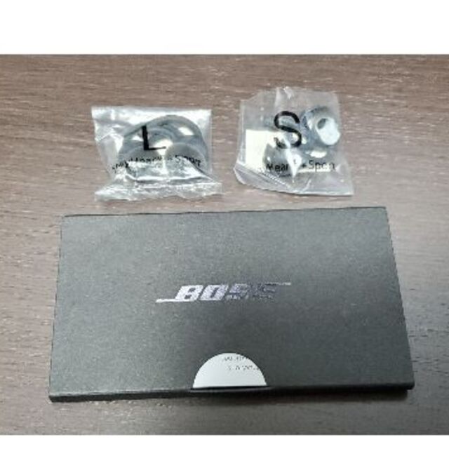 BOSE(ボーズ)のBose SoundSport Free wireless headphones スマホ/家電/カメラのオーディオ機器(ヘッドフォン/イヤフォン)の商品写真