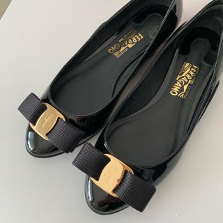 サルヴァトーレフェラガモ(Salvatore Ferragamo)の専用です♡フォラガモ　ヴァラバレエシューズ(バレエシューズ)