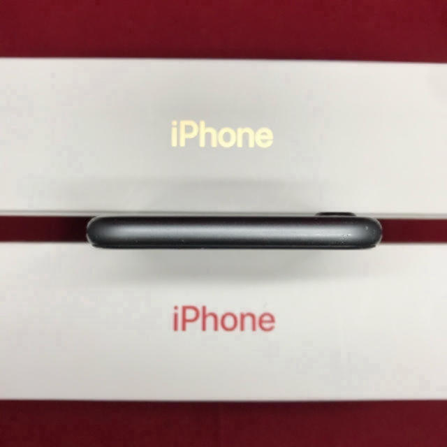 Apple(アップル)のSIMフリー iPhone8 64GB ブラック 美品 スマホ/家電/カメラのスマートフォン/携帯電話(スマートフォン本体)の商品写真