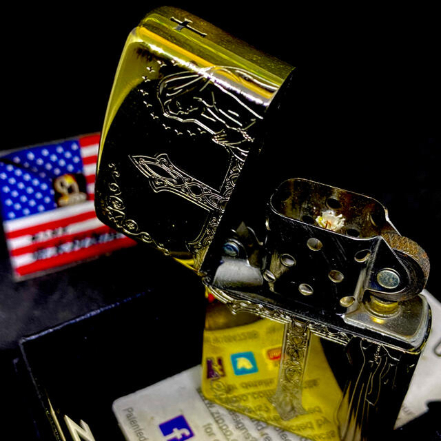 ZIPPO(ジッポー)のチューニングZippo ⚡️ ZIPPO マリア & クロス 2面加工 ゴールド メンズのファッション小物(タバコグッズ)の商品写真