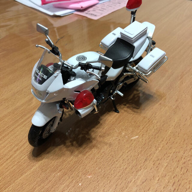 激レア アオシマ1/12 完成品バイク CB1300P 白バイ 警視庁 - 模型