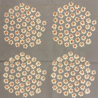 マリメッコ(marimekko)のmarimekko マリメッコpuketti ハーフカットクロス　34×70cm(生地/糸)