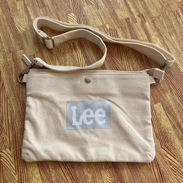 Lee(リー)の【すわこ様専用】Leeサコッシュ レディースのバッグ(ボディバッグ/ウエストポーチ)の商品写真