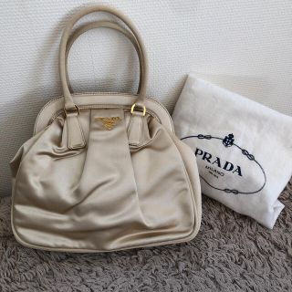 プラダ(PRADA)のプラダ　ミニバック　シャンパンゴールド(ハンドバッグ)