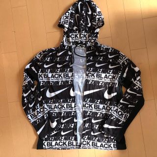 ブラックコムデギャルソン(BLACK COMME des GARCONS)のCOMME des GARCONS & NIKE  パーカー　ギャルソン　(パーカー)