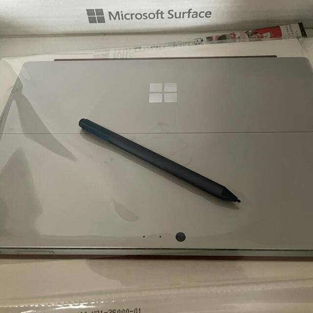 Microsoft(マイクロソフト)の Surface Pro 6 I5 128GB 8Gタッチペン付き スマホ/家電/カメラのPC/タブレット(ノートPC)の商品写真