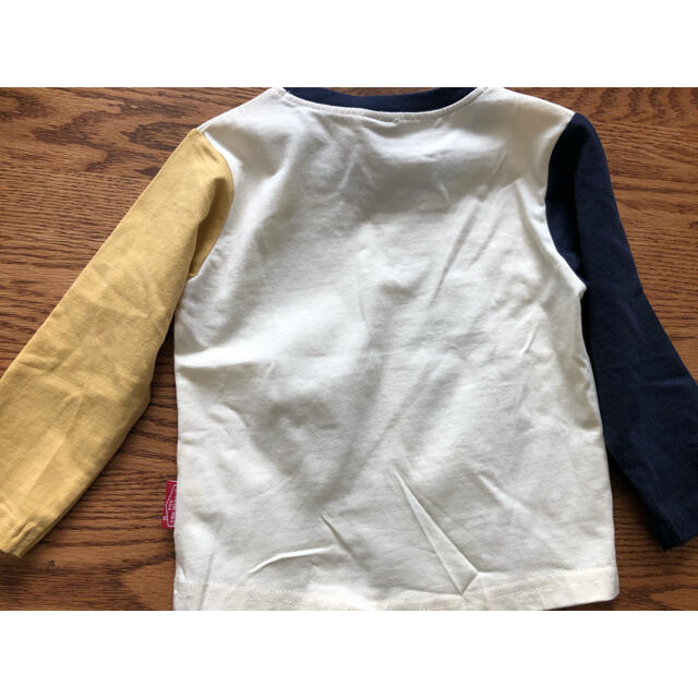 Tシャツ　長袖　90cm  新品 キッズ/ベビー/マタニティのキッズ服男の子用(90cm~)(Tシャツ/カットソー)の商品写真