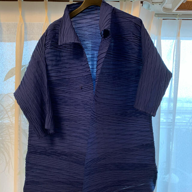 イッセイミヤケ２０１９年　美しい造形的な羽織りジャケット　新品未使用 3