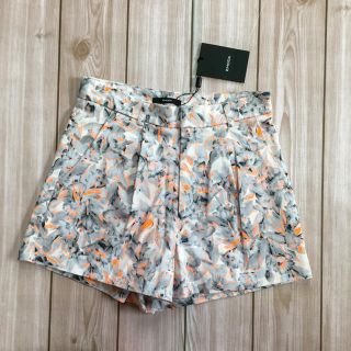 エモダ(EMODA)の新品♤EMODA 花柄ショーパン(ショートパンツ)