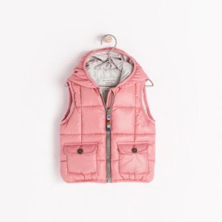 ザラキッズ(ZARA KIDS)の美品★ZARA Kidsザラ ベビー★フード付きキルティングベスト74cm(ジャケット/コート)