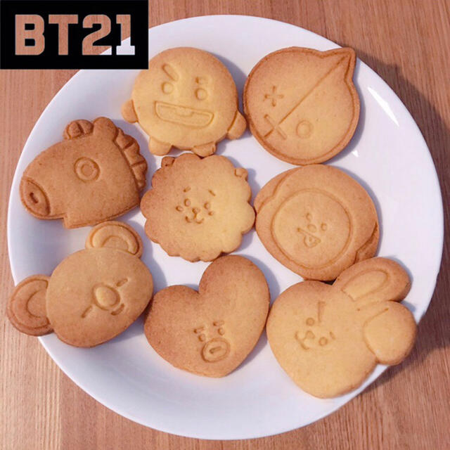 BT21 bts バンタンクッキー型 インテリア/住まい/日用品のキッチン/食器(調理道具/製菓道具)の商品写真