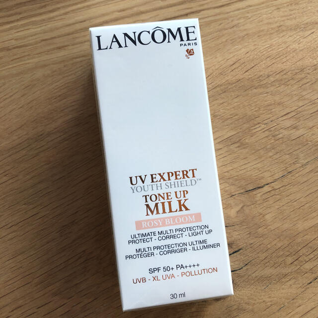 LANCOME(ランコム)の値下げ‼︎新品ランコム⭐︎UVエクスペール トーン アップ ローズ30ml コスメ/美容のベースメイク/化粧品(化粧下地)の商品写真