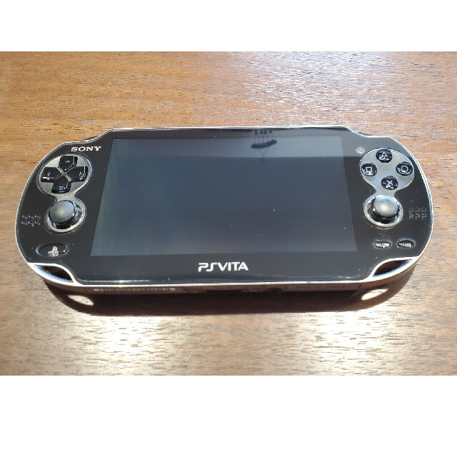 PlayStationVITA 本体  PCH-1100　カバー付き