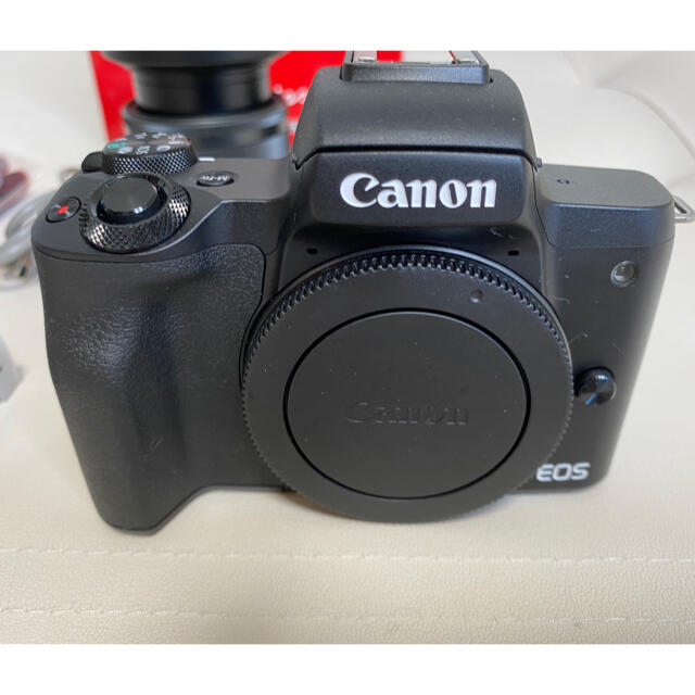 Canon(キヤノン)のCanon EOS Kiss M ダブルレンズキット スマホ/家電/カメラのカメラ(ミラーレス一眼)の商品写真