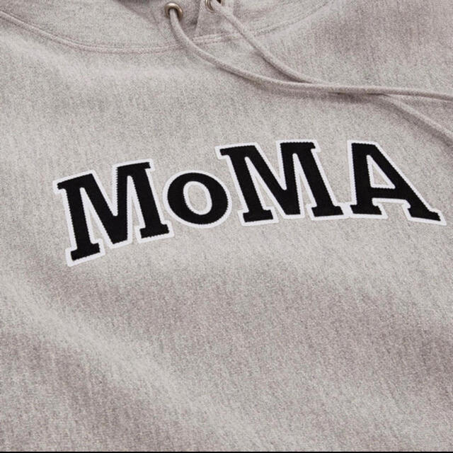 MOMA(モマ)の【Mサイズ】 海外限定 MOMA × champion パーカー グレー メンズのトップス(パーカー)の商品写真