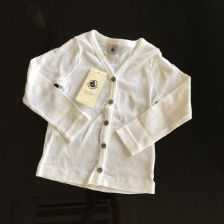 プチバトー(PETIT BATEAU)の未使用 プチバトー☆94㎝ カーディガン(カーディガン)