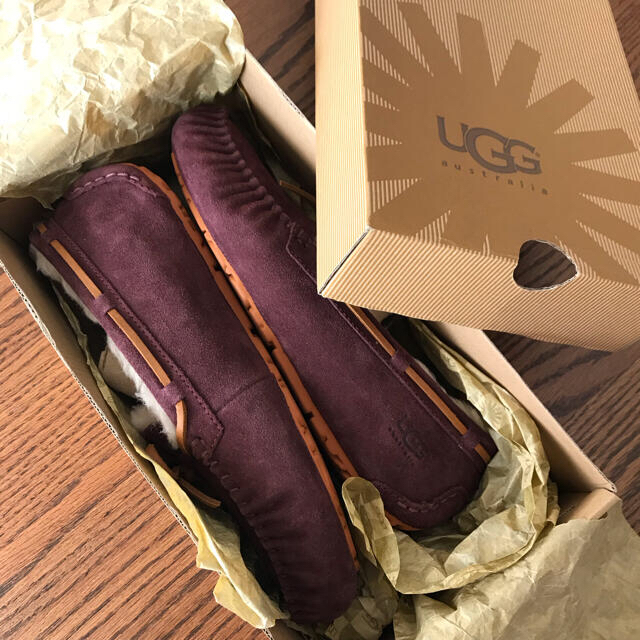 UGG(アグ)のUGG・アグ モカシン ダコタ 27㎝ メンズの靴/シューズ(スリッポン/モカシン)の商品写真