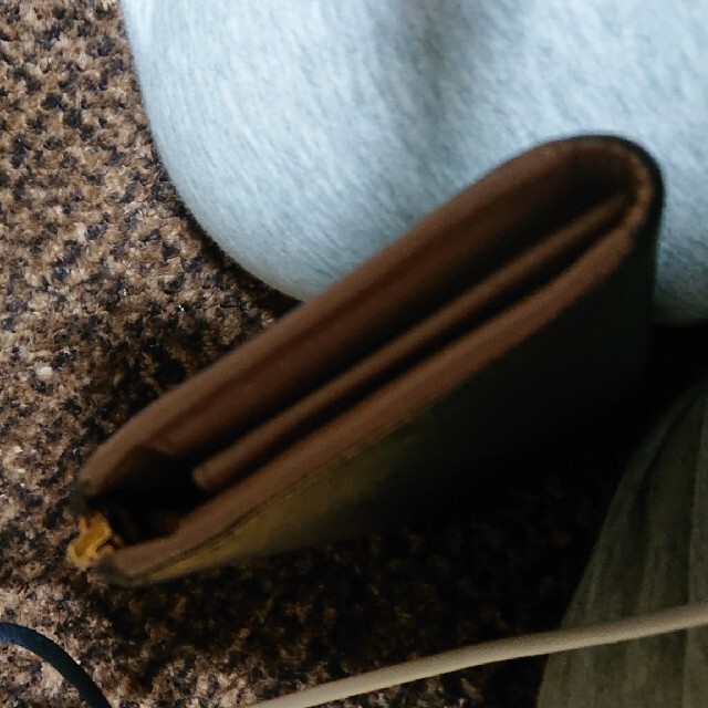 PRADA(プラダ)のPRADAエルじがた長財布 レディースのファッション小物(財布)の商品写真
