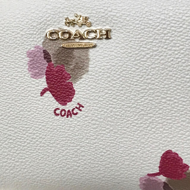 COACH(コーチ)のアウトレット正規品 新品タグ付 コーチ COACH 長財布 フローラル 花柄  レディースのファッション小物(財布)の商品写真