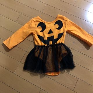 カボチャ　ハロウィン　コスプレ　記念写真(ロンパース)