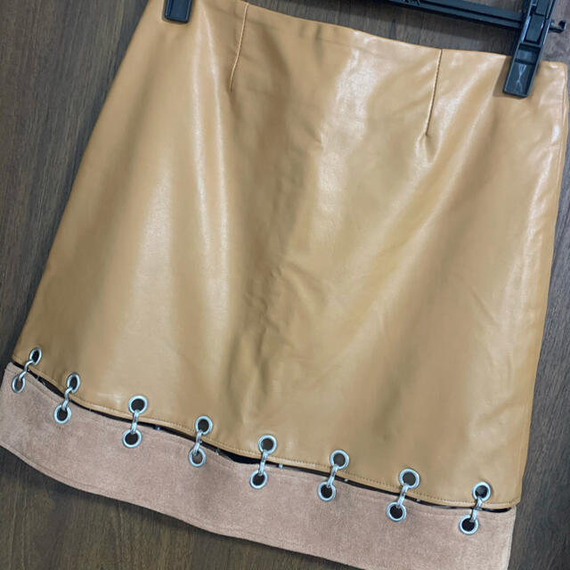 Lily Brown(リリーブラウン)のLiiy brown レザーミニスカート レディースのスカート(ミニスカート)の商品写真
