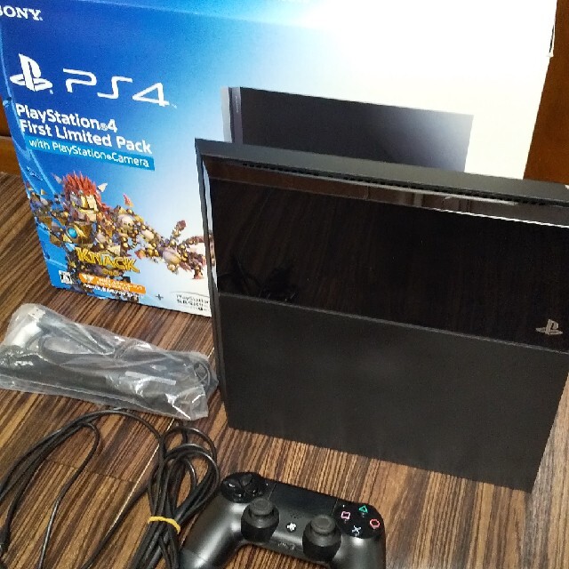 ps4 本体のみ　ケーブル付き