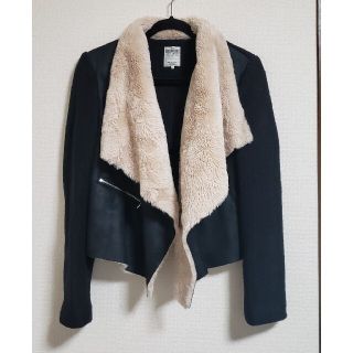 ザラ(ZARA)のZARA    Sサイズ　　ショートコート。(毛皮/ファーコート)