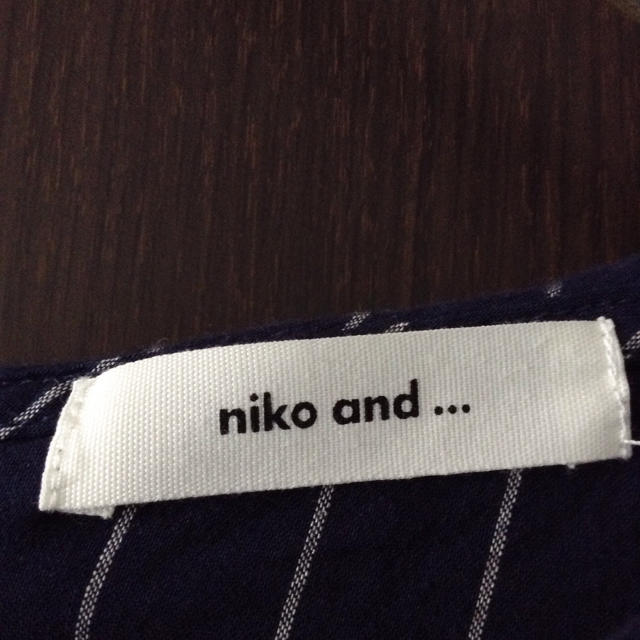 niko and...(ニコアンド)のアシンメトリー デザイン襟ワンピース レディースのワンピース(ひざ丈ワンピース)の商品写真