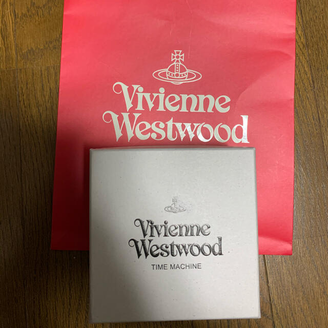 Vivienne Westwood(ヴィヴィアンウエストウッド)のVivienneWestwood 時計　新品未使用 レディースのファッション小物(腕時計)の商品写真