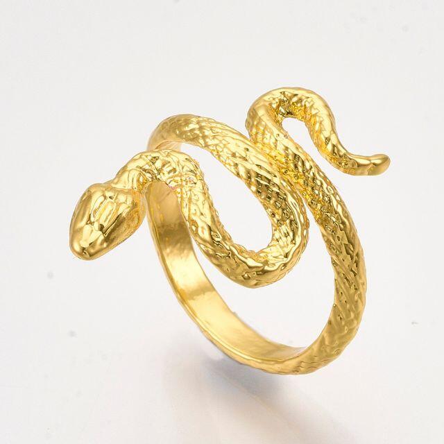 【Z40】金色の蛇の指輪　スネークリング レディースのアクセサリー(リング(指輪))の商品写真