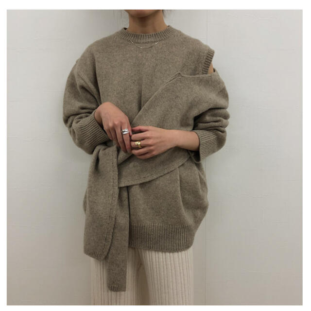 TODAYFUL(トゥデイフル)のfront playing a hole knit レディースのトップス(ニット/セーター)の商品写真