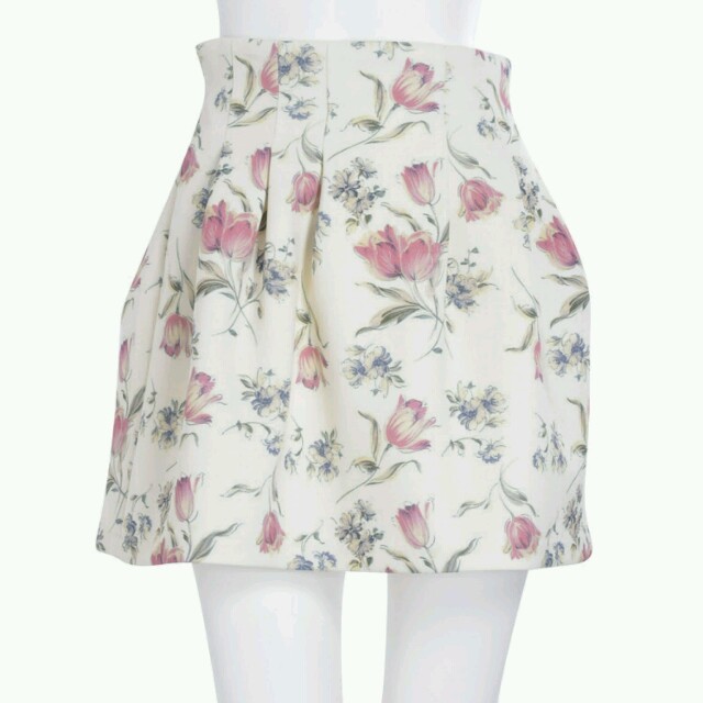 dazzlin(ダズリン)の2015♡新品チューリップスカート/S レディースのスカート(ミニスカート)の商品写真