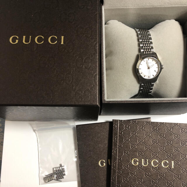 Gucci(グッチ)のGUCCI レディース 時計 クォーツ 5気圧防水 レディースのファッション小物(腕時計)の商品写真